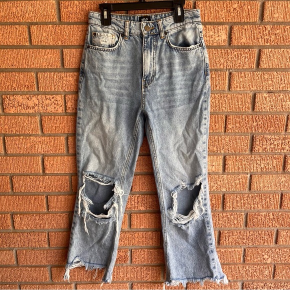 Urban Outfitters BDG Distressed Ankle Jeans - Picture 1 of 5